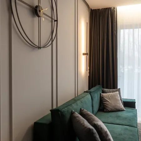 Manufaktura Modern Classic Apartment Lodz
